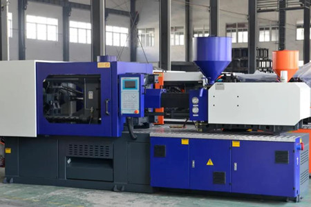 伺服節(jié)能精密注塑機多少錢一臺？至少3萬元以上！