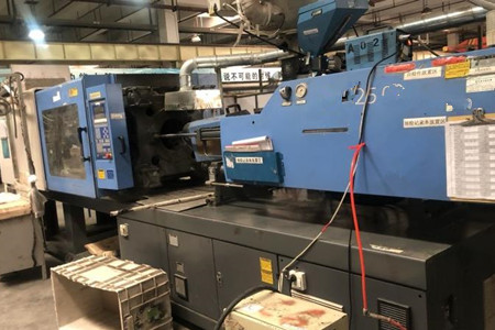 如何降低混雙色注塑機(jī)采購成本？技巧分析！