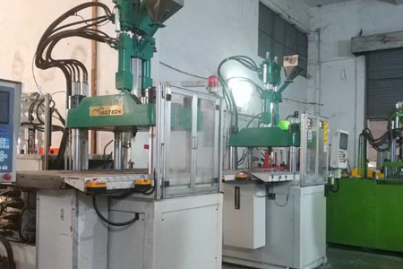 立式高速注塑機如何控制溫度？掌握這四點！